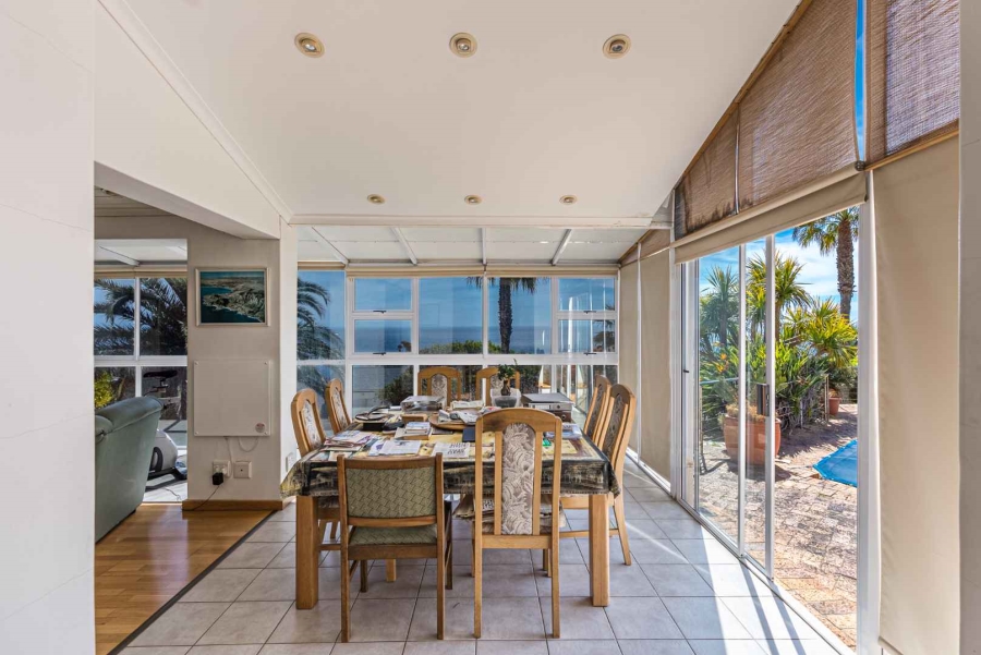 5 Bedroom Property for Sale in Camps Bay Western Cape